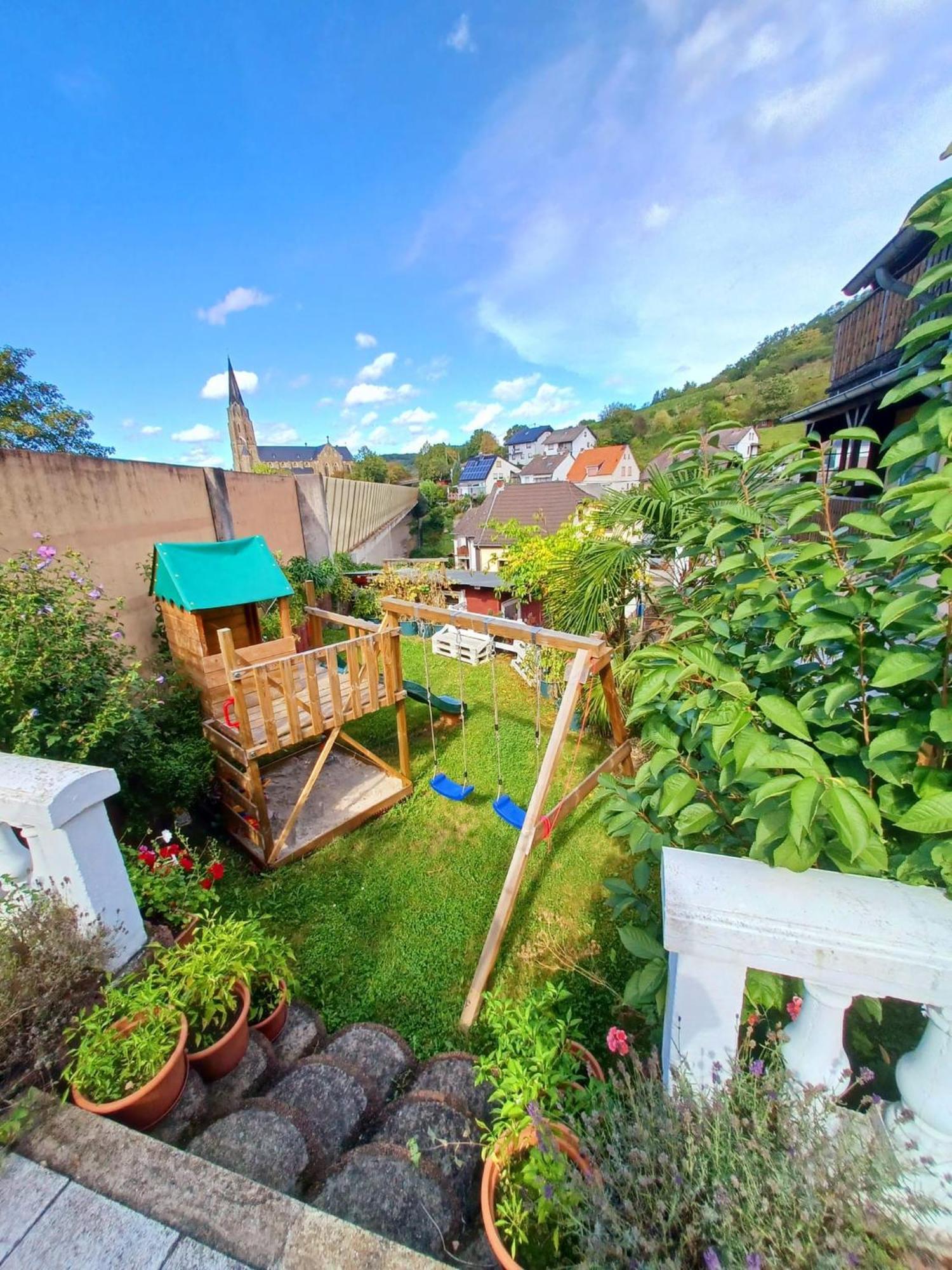 Ferienwohnung Neli Am Rhein Rheinbrohl 外观 照片